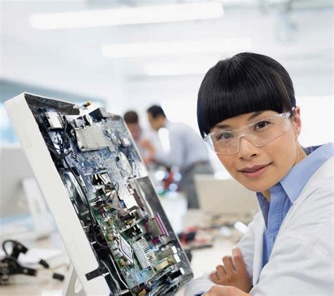 industry 4.0: building the digital enterprise|pwc industry 4.0.